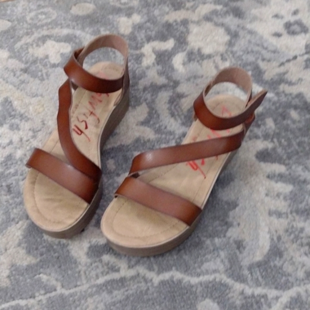 Blowfish Lively wedge sandal